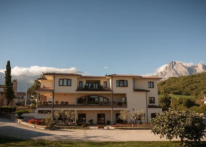 Отель Del Parco Colledara